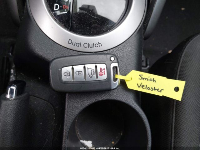 KMHTC6AD8HU324578 Hyundai Veloster Value Edition