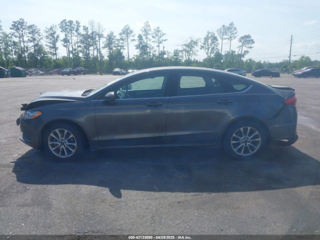 3FA6P0H76HR259097 Ford FUSION SE