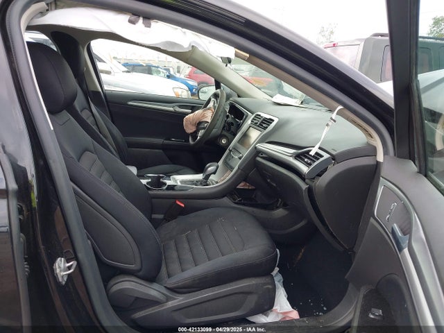 1FA6P0H74E5392861 Ford FUSION SE