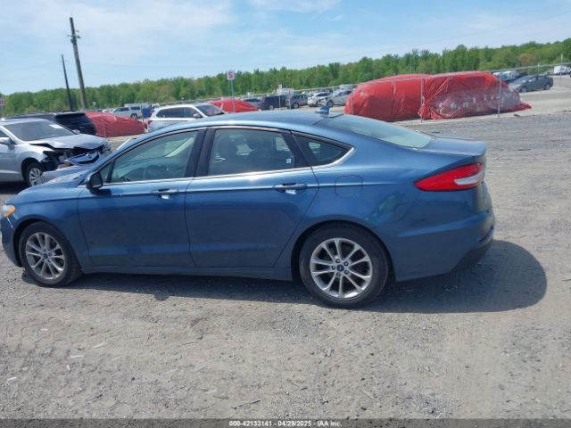 3FA6P0HD2KR126379 Ford FUSION SE