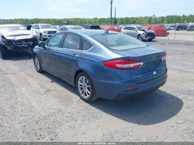 3FA6P0HD2KR126379 Ford FUSION SE