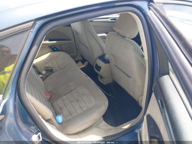 3FA6P0HD2KR126379 Ford FUSION SE