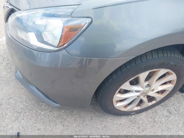 3N1AB7AP1JL635805 Nissan SENTRA SV