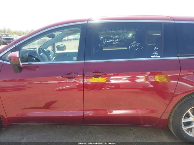 2C4RC1CG5PR551876 Chrysler Voyager Lx