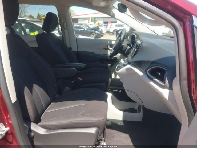 2C4RC1CG5PR551876 Chrysler Voyager Lx