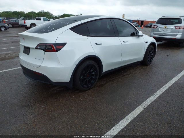 2020 TESLA MODEL Y 5YJYGDEE8LF012994 Photo 3