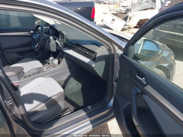 3VW7X7BU2SM014207 Volkswagen Jetta 1.5t Se