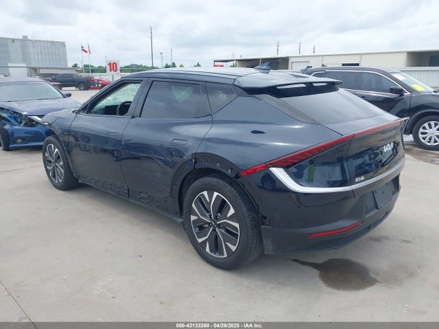 KNDC34LB7R5616772 KIA EV6 LIGHT