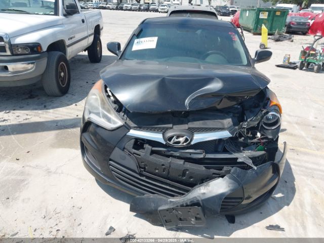 KMHTC6AD2GU274467 Hyundai Veloster