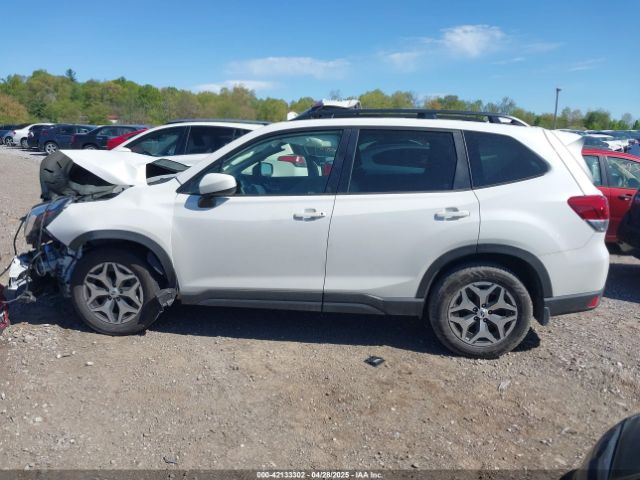 JF2SKADC4NH439676 Subaru Forester Premium