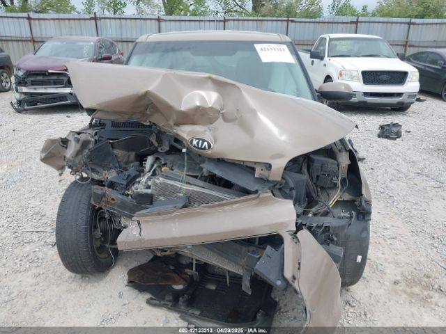 KNDJN2A23F7226616 KIA Soul