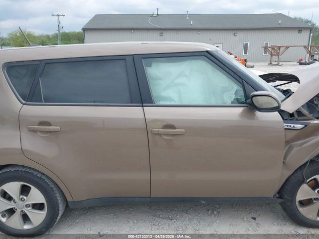 KNDJN2A23F7226616 KIA Soul