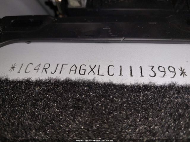 1C4RJFAGXLC111399 Jeep Grand Cherokee Altitude 4x4