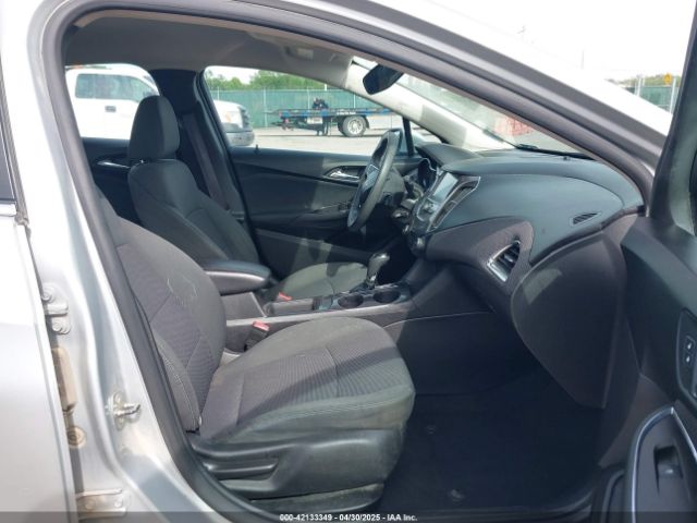 1G1BE5SMXH7113246 Chevrolet Cruze Lt Auto