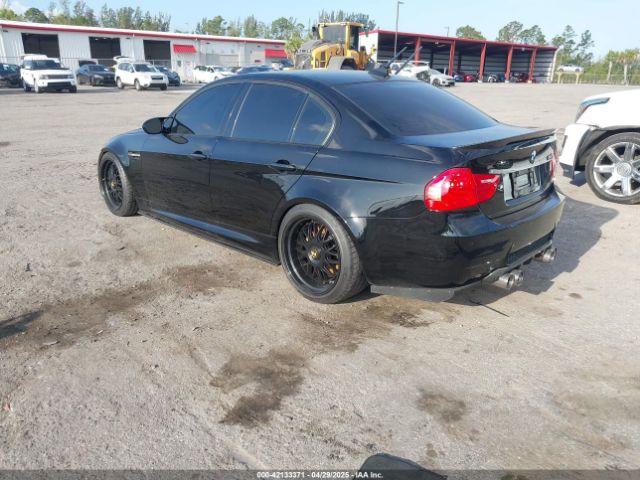 2011 BMW M3 WBSPM9C5XBE203183 Photo 2
