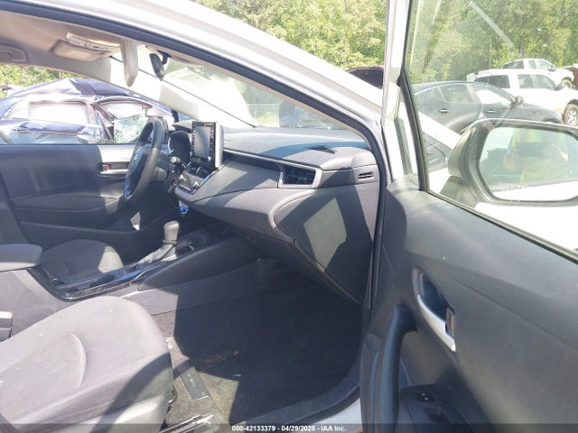 JTDEPRAE4LJ075914 Toyota COROLLA LE