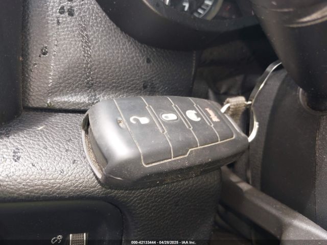 2020 RAM 1500 1C6SRFBT0LN280347 Photo 10