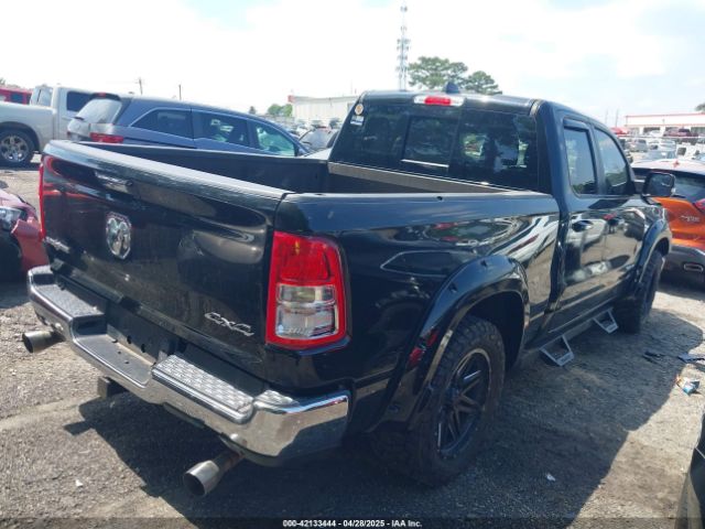 2020 RAM 1500 1C6SRFBT0LN280347 Photo 3