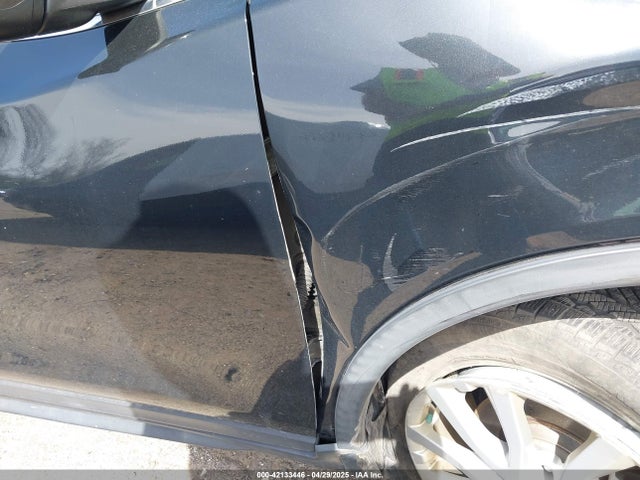 Nissan ROGUE SV 2018 KNMAT2MVXJP610705 Image 18