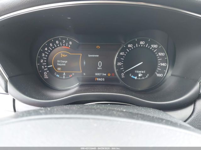 5LMCJ1C94JUL08589 Lincoln Mkc Premiere
