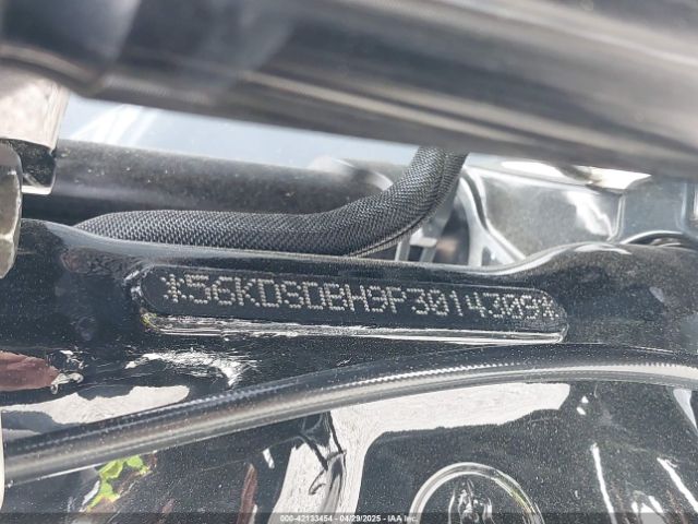 2023 INDIAN MOTORCYCLE CO. SPORT CHIEF 56KDSDBH9P3014309 Photo 9