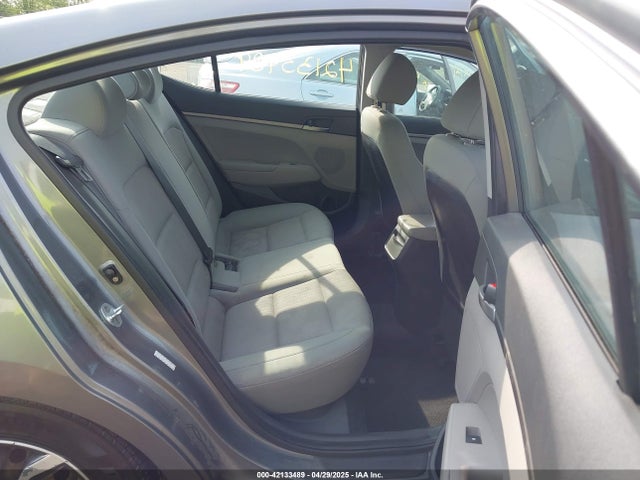 KMHD74LF7HU118096 Hyundai ELANTRA SE