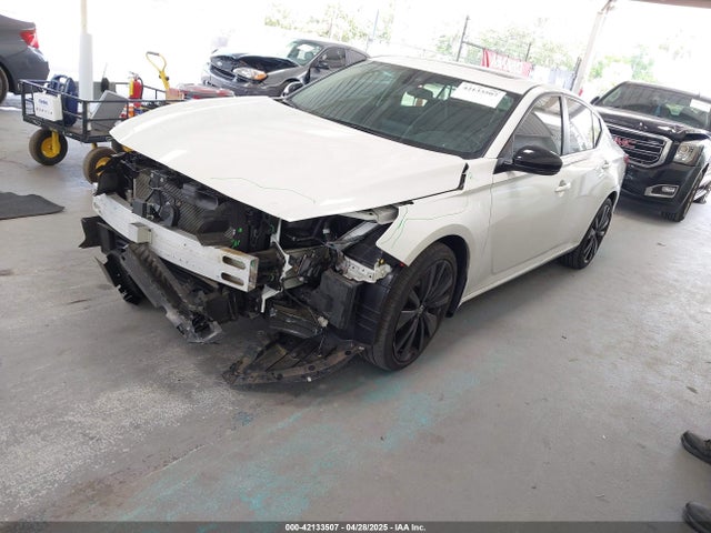 1N4BL4CV9NN413162 Nissan Altima Sr Fwd