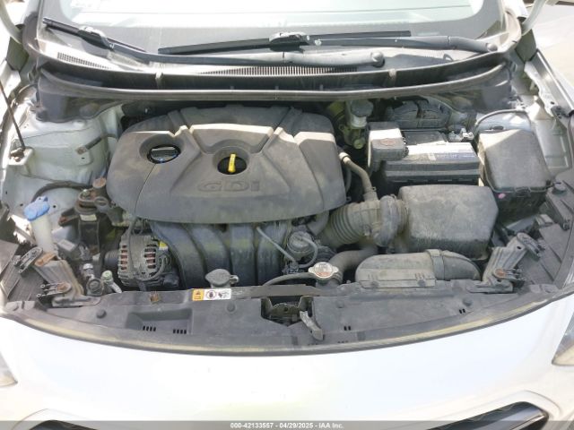 KMHD35LH2GU317106 Hyundai ELANTRA GT