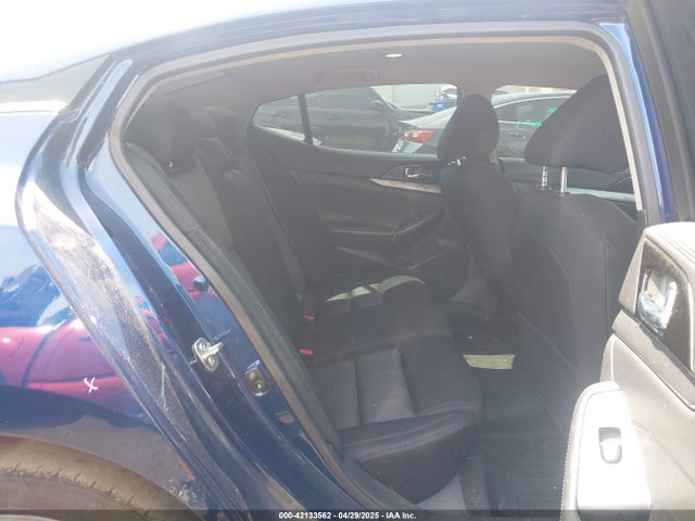 1N4AA6AP9HC451797 Nissan Maxima 3.5 S
