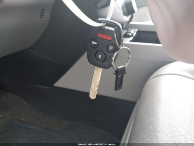 5FNYF3H35FB034592 Honda PILOT SE