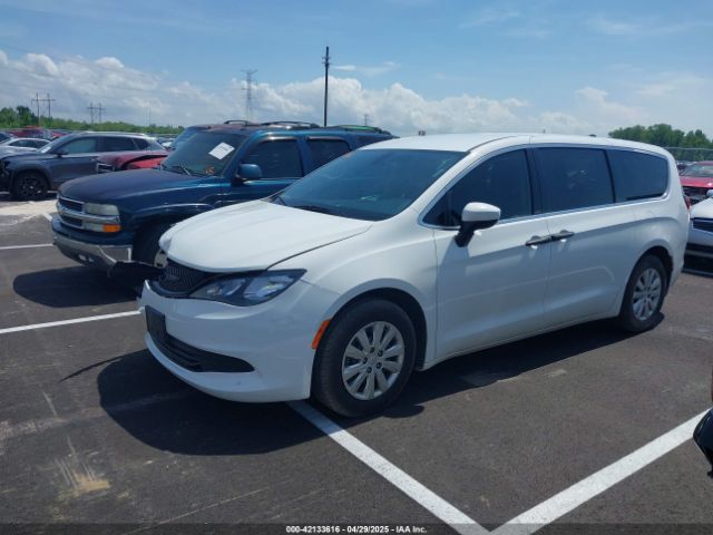 2020 CHRYSLER VOYAGER 2C4RC1AG4LR102783 Photo 1