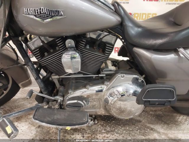 2016 HARLEY-DAVIDSON FLHR 1HD1FBM15GB620356 Photo 8