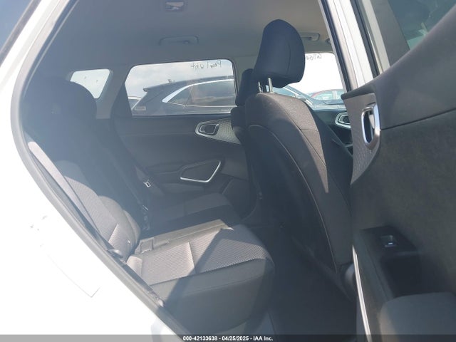 KNDJ23AU2R7913249 KIA SOUL LX