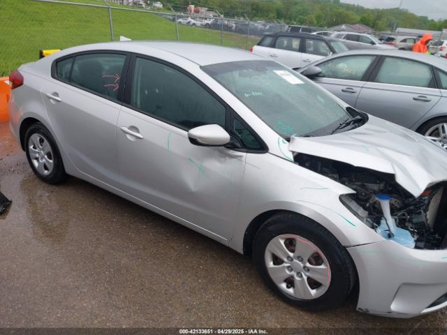 3KPFL4A73JE197064 KIA FORTE LX
