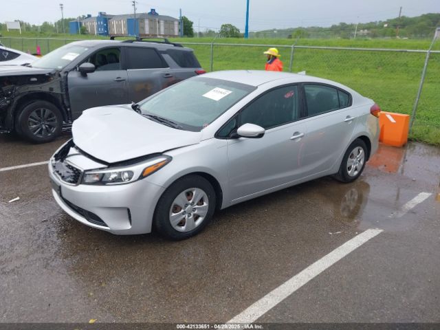 3KPFL4A73JE197064 KIA FORTE LX