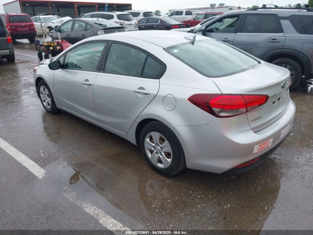 3KPFL4A73JE197064 KIA FORTE LX