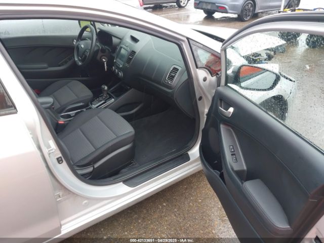 3KPFL4A73JE197064 KIA FORTE LX