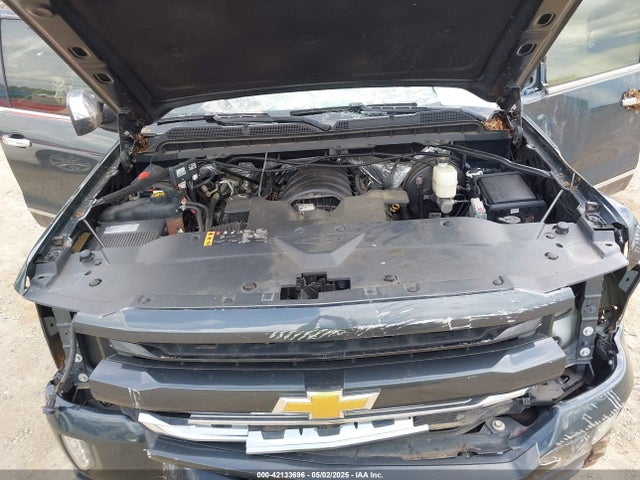 3GCUKRECXJG157907 Chevrolet Silverado 1500 2lt