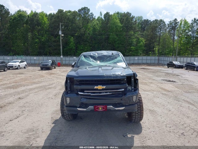 3GCUKRECXJG157907 Chevrolet Silverado 1500 2lt