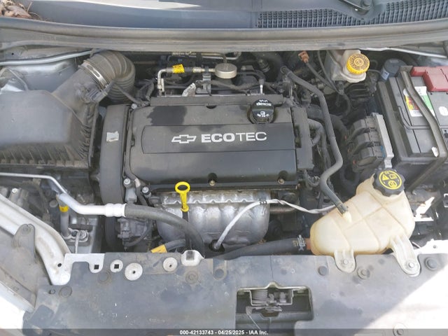 1G1JD5SH8J4100214 Chevrolet Sonic Lt Auto