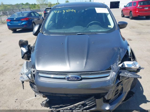 1FMCU9GX1GUB92472 Ford ESCAPE SE