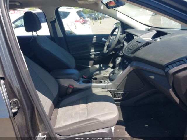 1FMCU9GX1GUB92472 Ford ESCAPE SE