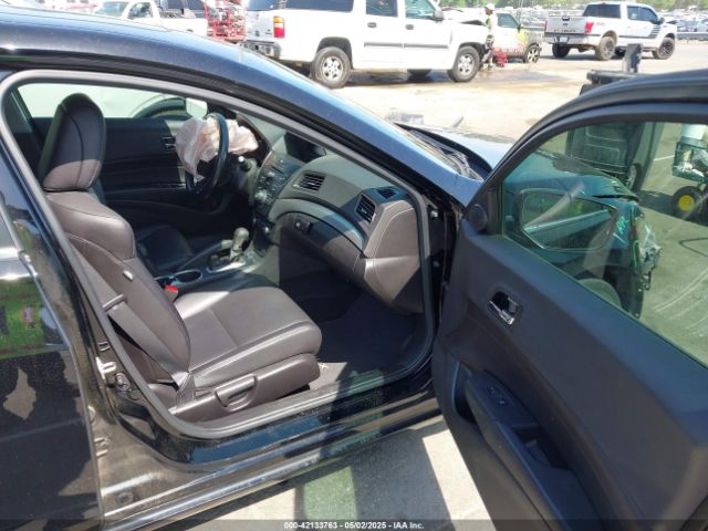 19UDE2F38HA009388 Acura Ilx Acurawatch Plus Package