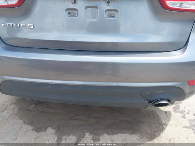 KNAFK5A80G5635588 KIA FORTE LX