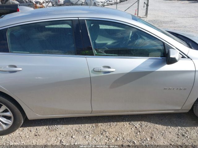 1G1ZD5ST5KF108686 Chevrolet MALIBU LT