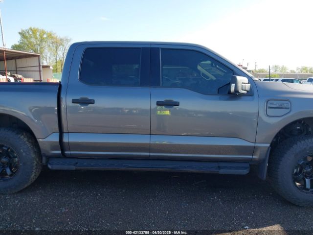 1FTVW1EL8NWG02095 Ford F-150 Lightning Xlt