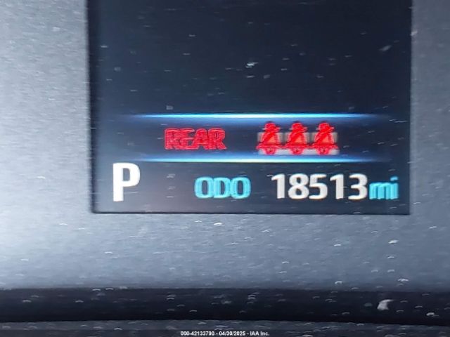 JTND4MBE3R3225476 Toyota COROLLA SE