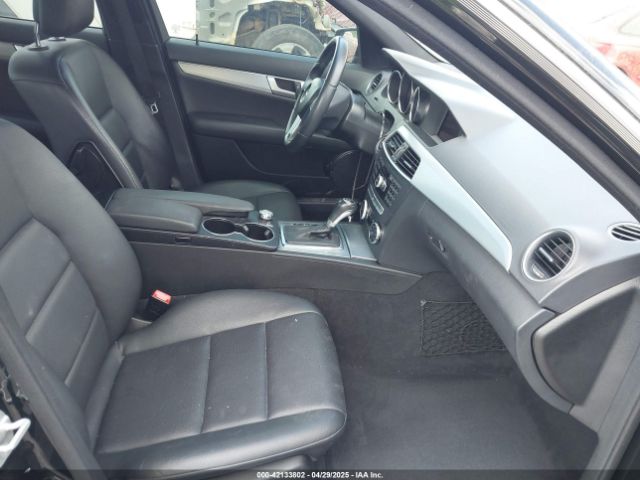 WDDGF4HB0EA966267 Mercedes-Benz C 250 Luxury/sport
