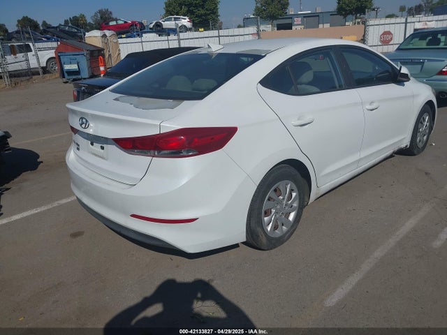 5NPD74LFXHH143850 Hyundai ELANTRA SE