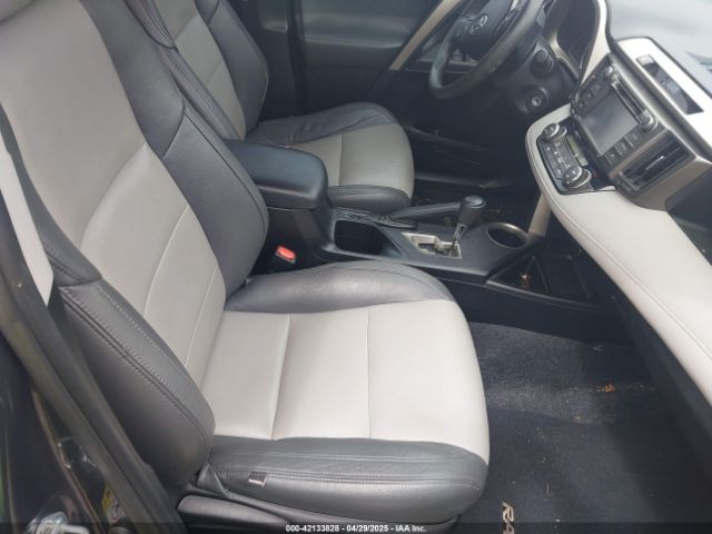 2T3WFREV7EW099405 Toyota Rav4 Xle